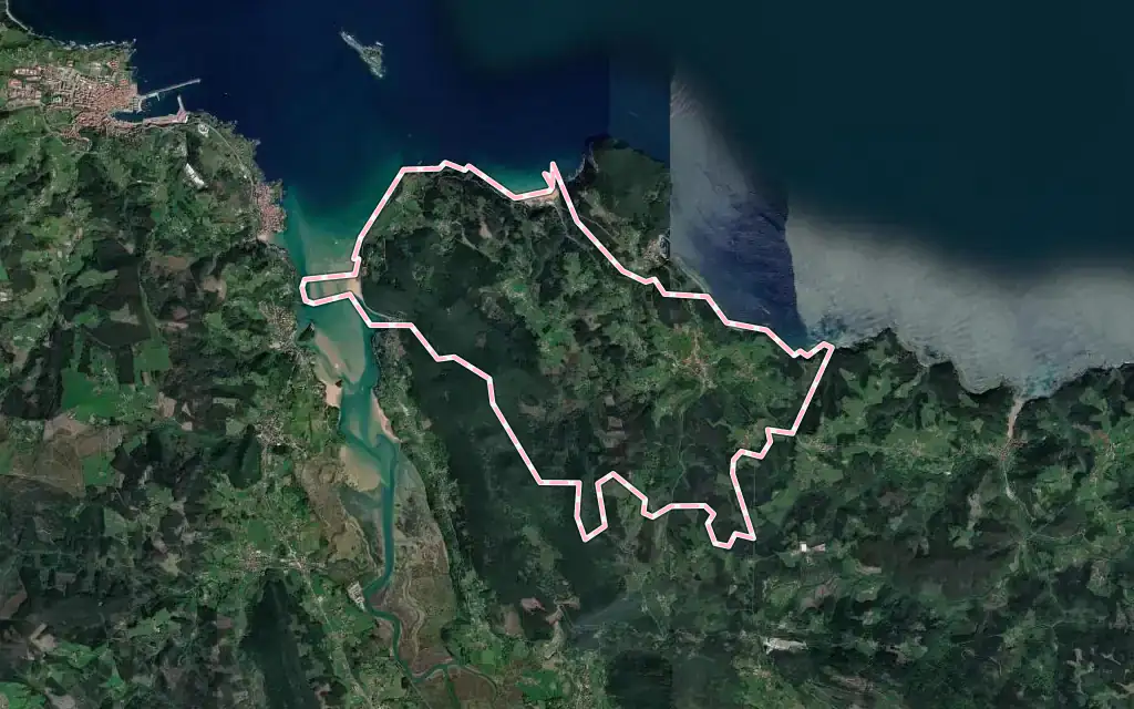 Vista satélite de Ibarrangelu con su contorno administrativo