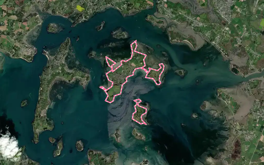 Vue satellite de Île-d'Arz avec ses contours administratifs