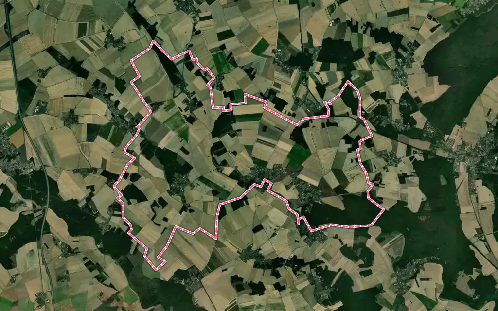 Vue satellite de Illiers-l'Évêque avec ses contours administratifs