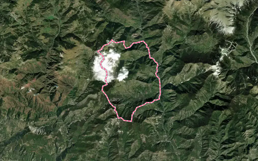 Vue satellite de Ilonse avec ses contours administratifs