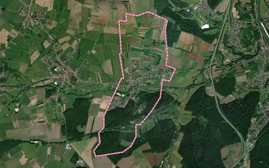 Vue satellite de Ippling avec ses contours administratifs