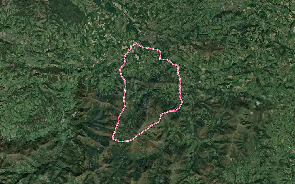 Vue satellite de Itxassou avec ses contours administratifs