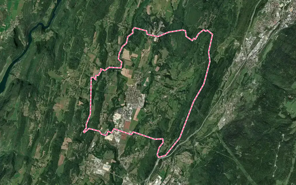Vue satellite de Izernore avec ses contours administratifs