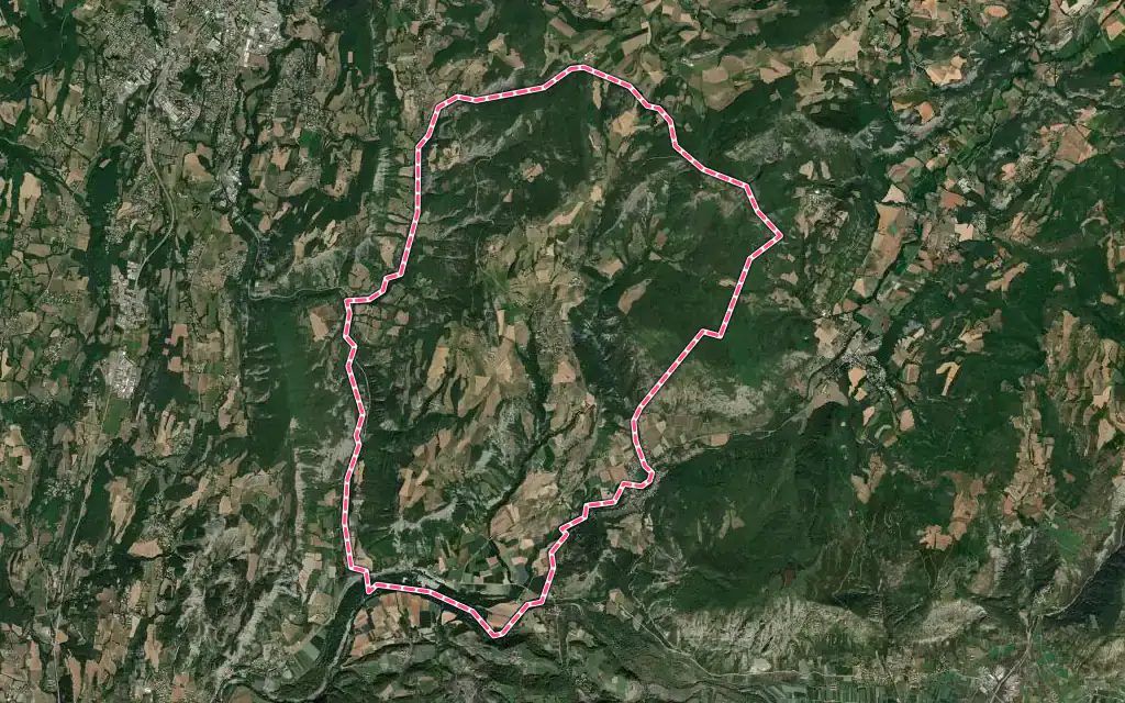 Vue satellite de Jarjayes avec ses contours administratifs