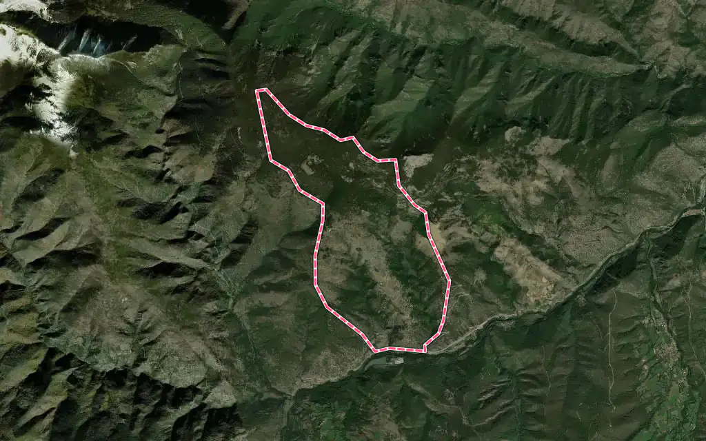 Vue satellite de Jujols avec ses contours administratifs