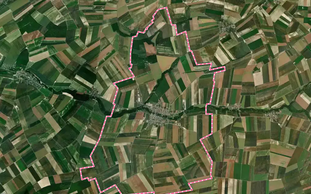 Vue satellite de Juniville avec ses contours administratifs