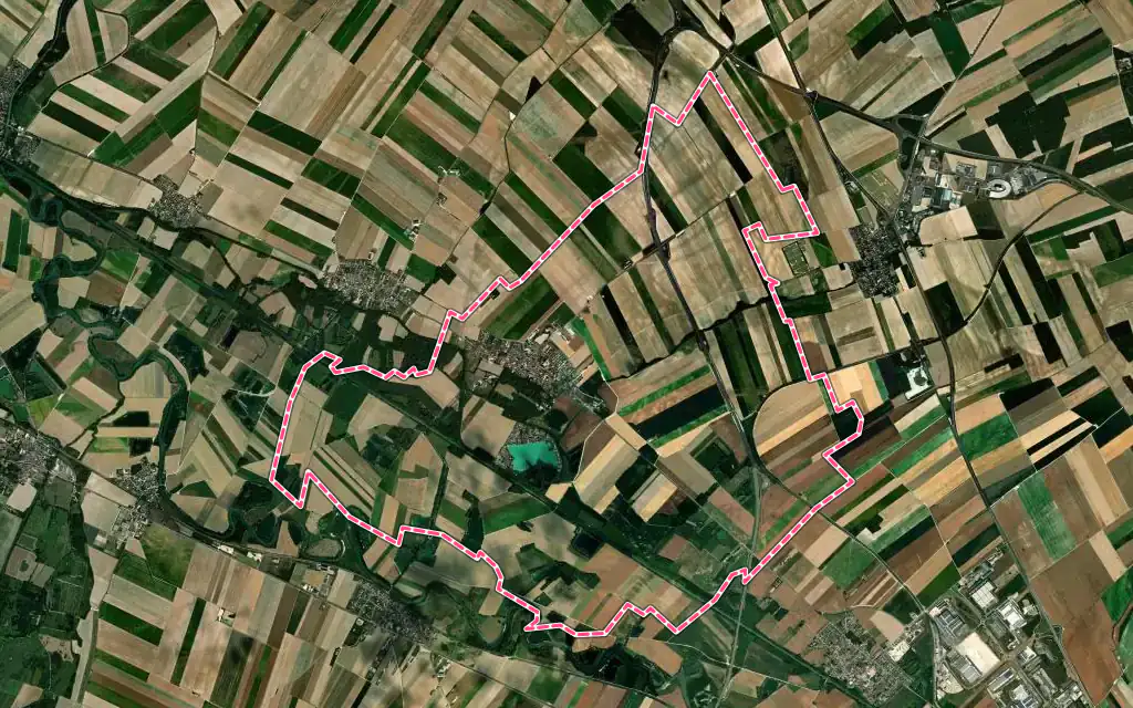 Vue satellite de Juvigny avec ses contours administratifs