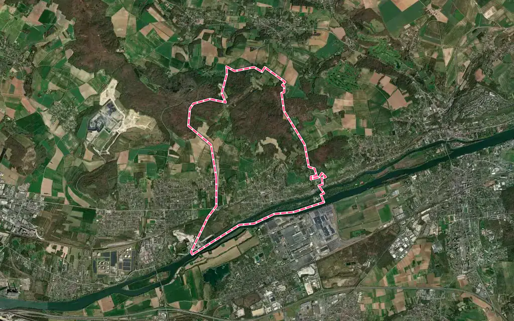 Vue satellite de Juziers avec ses contours administratifs