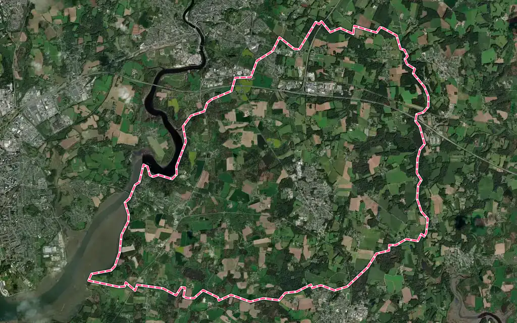 Vue satellite de Kervignac avec ses contours administratifs
