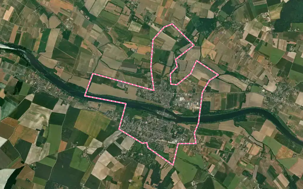 Vue satellite de L'Île-Bouchard avec ses contours administratifs