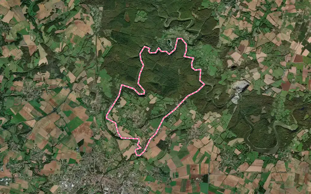 Vue satellite de L'Orbrie avec ses contours administratifs