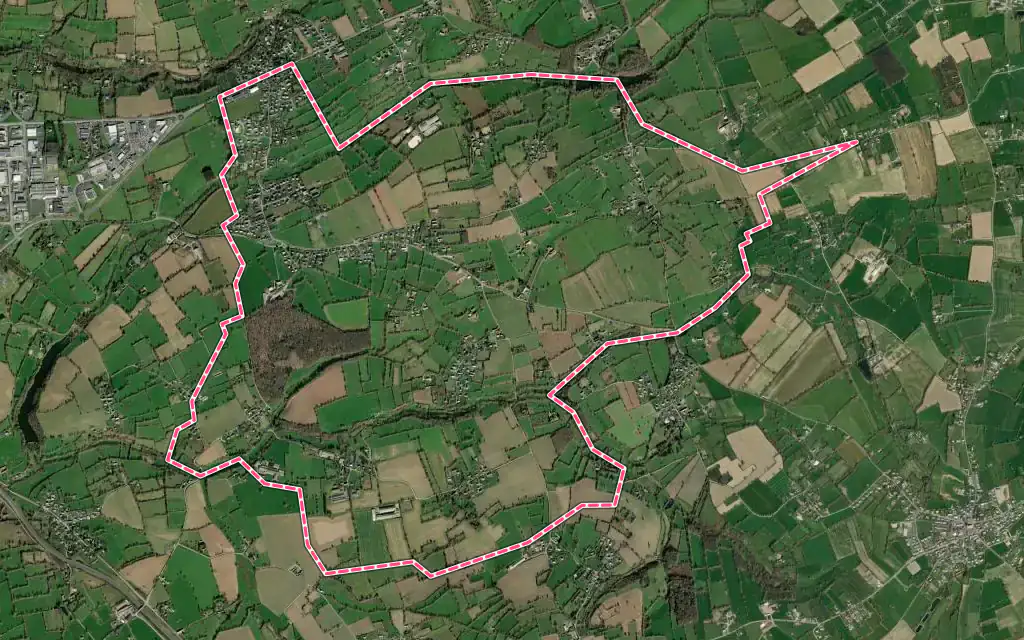 Vue satellite de La Barre-de-Semilly avec ses contours administratifs