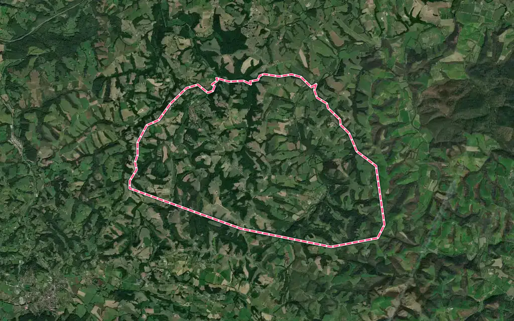 Vue satellite de La Bastide-Clairence avec ses contours administratifs