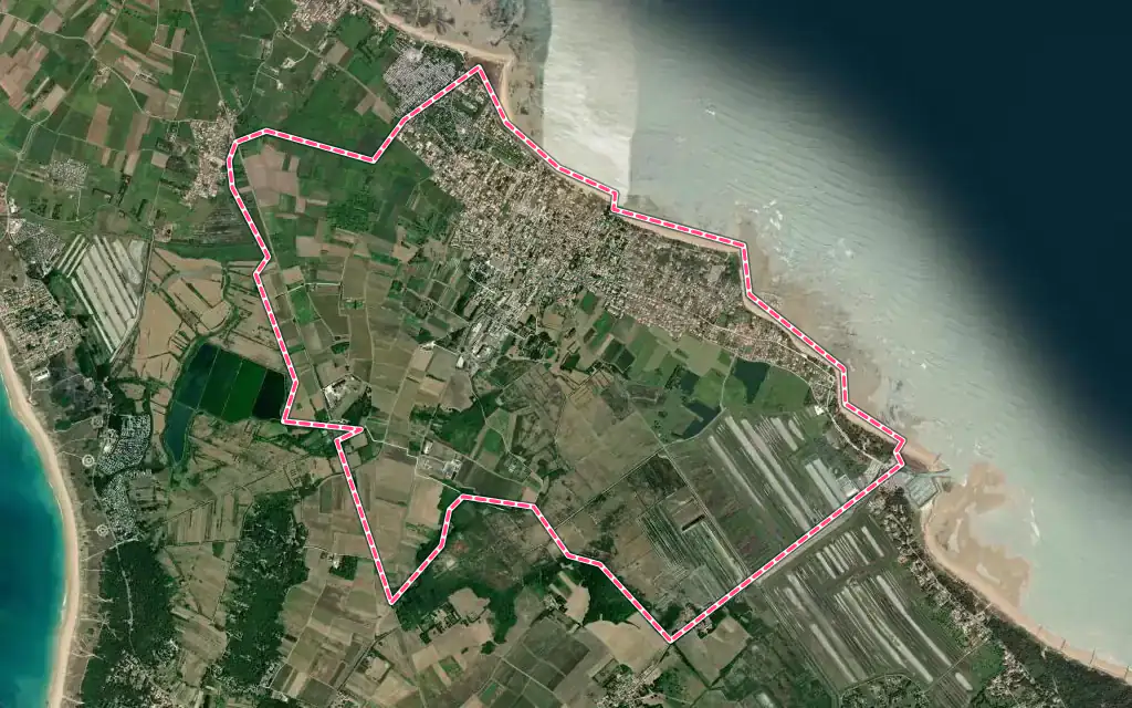 Vue satellite de La Brée-les-Bains avec ses contours administratifs
