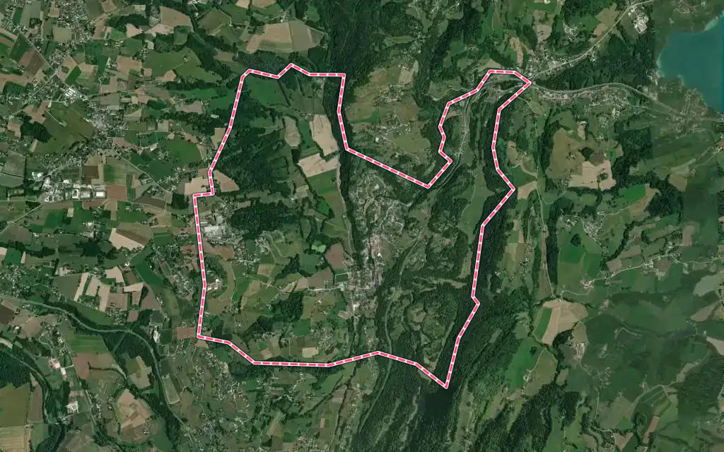 Vue satellite de La Bridoire avec ses contours administratifs
