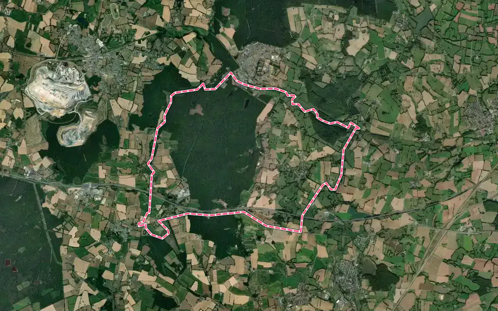 Vue satellite de La Brûlatte avec ses contours administratifs