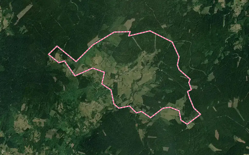 Vue satellite de La Chamba avec ses contours administratifs