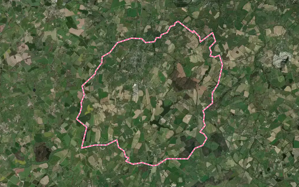 Vue satellite de La Chapelle-Saint-Laurent avec ses contours administratifs