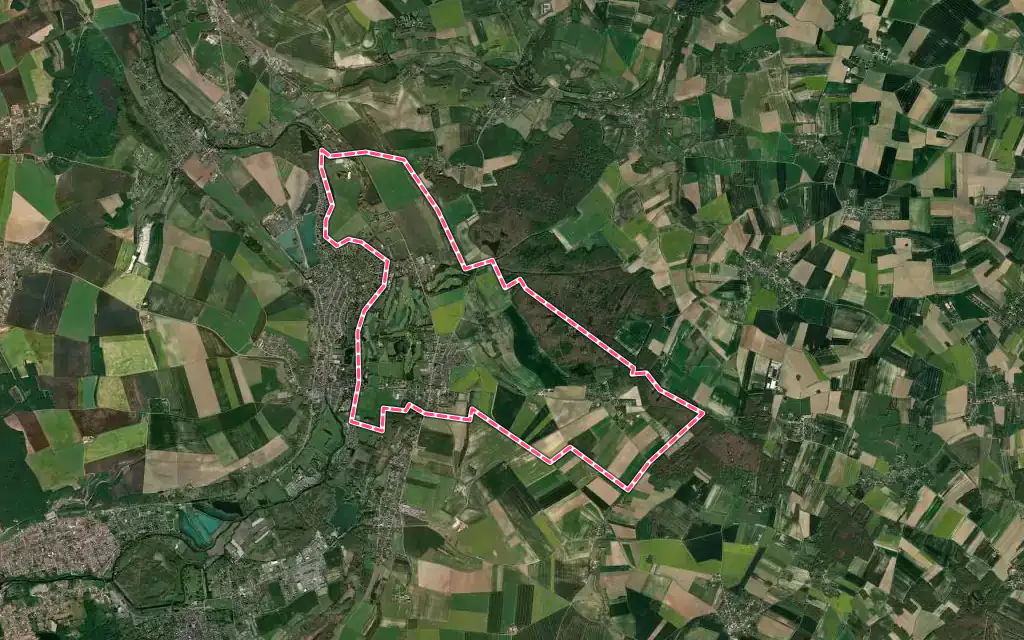 Vue satellite de La Chaussée-d'Ivry avec ses contours administratifs