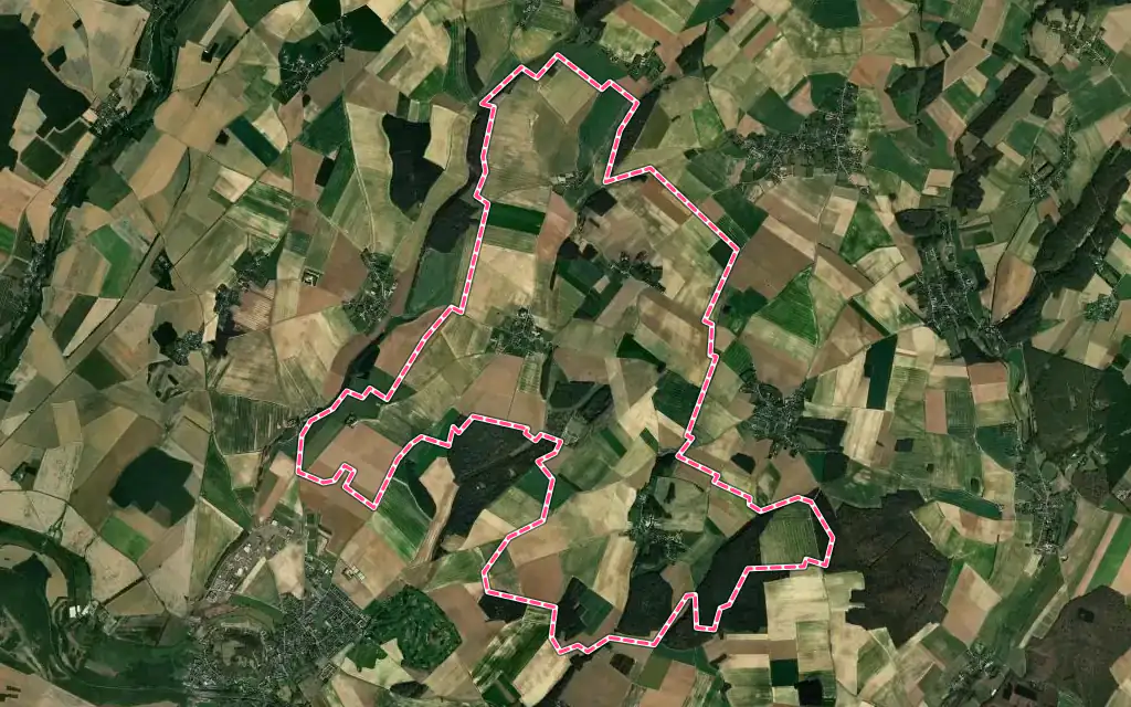 Vue satellite de La Corne-en-Vexin avec ses contours administratifs