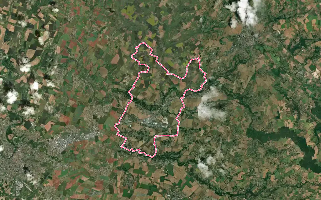 Vue satellite de La Crèche avec ses contours administratifs