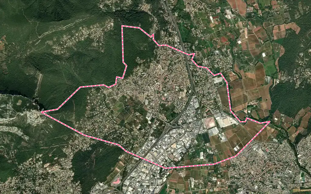 Vue satellite de La Farlède avec ses contours administratifs