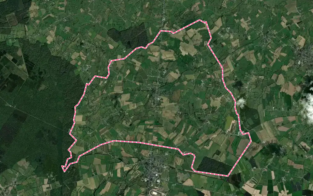 Vue satellite de La Flamengrie avec ses contours administratifs