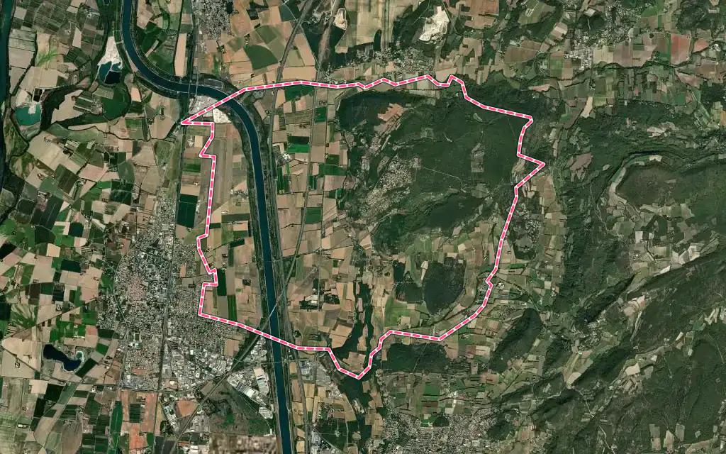 Vue satellite de La Garde-Adhémar avec ses contours administratifs