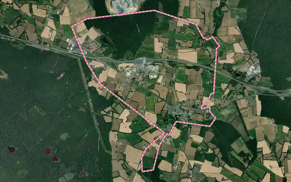 Vue satellite de La Gravelle avec ses contours administratifs