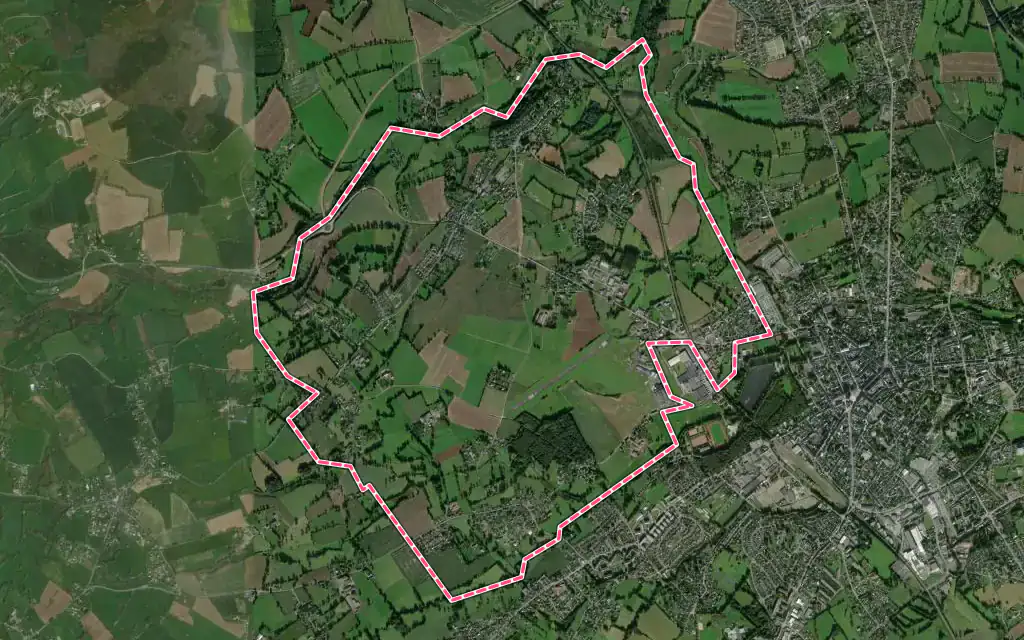 Vue satellite de La Lande-Patry avec ses contours administratifs