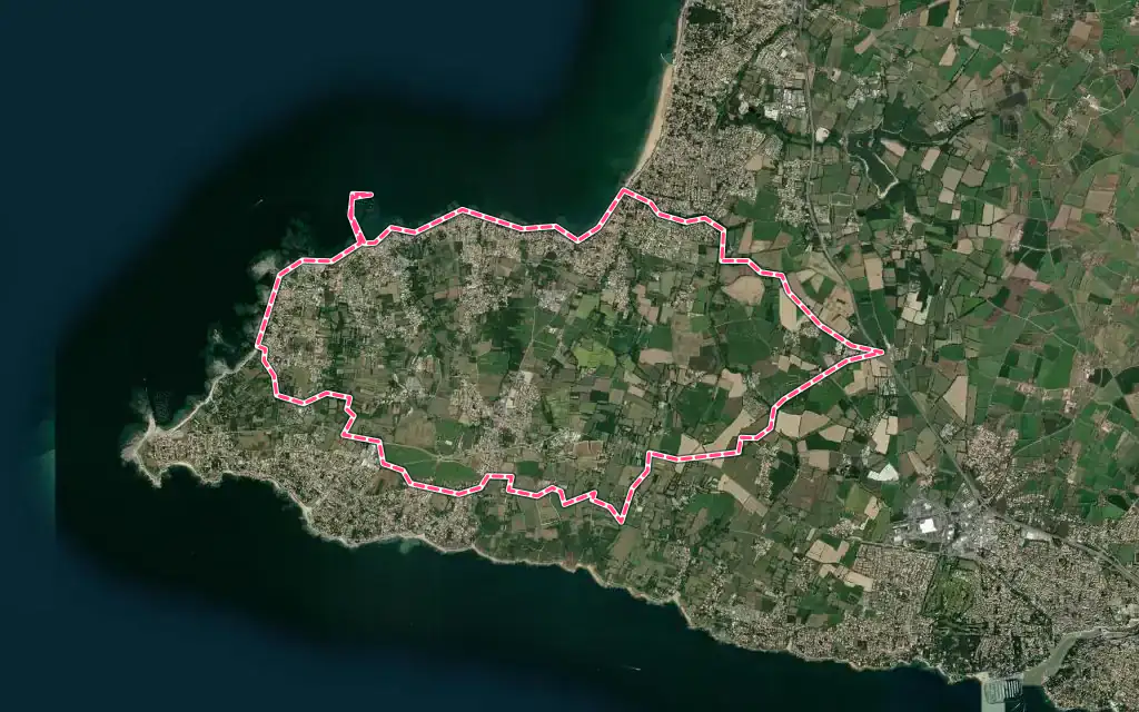 Vue satellite de La Plaine-sur-Mer avec ses contours administratifs