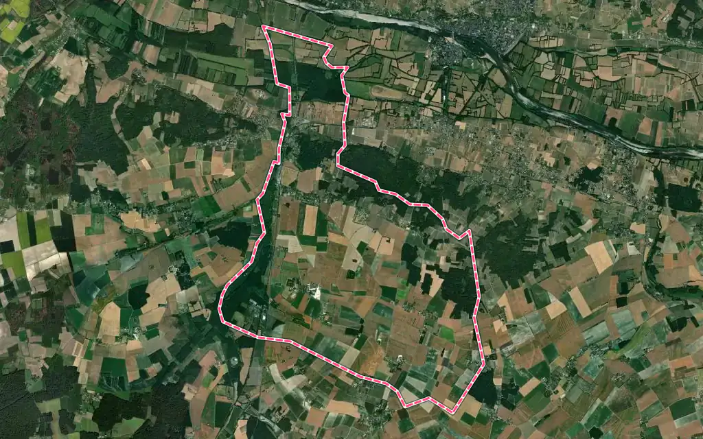 Vue satellite de La Roche-Clermault avec ses contours administratifs