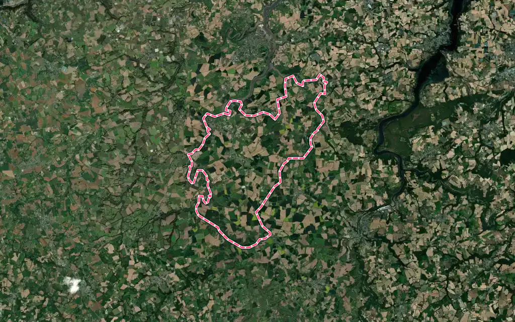 Vue satellite de La Roche-Jaudy avec ses contours administratifs