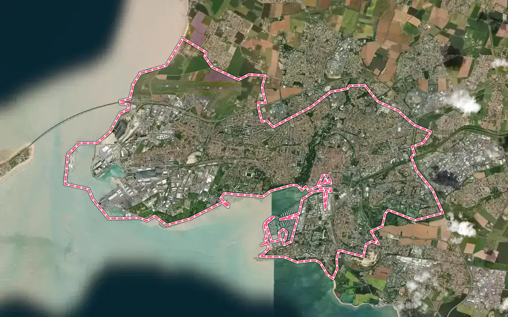 Vue satellite de La Rochelle avec ses contours administratifs