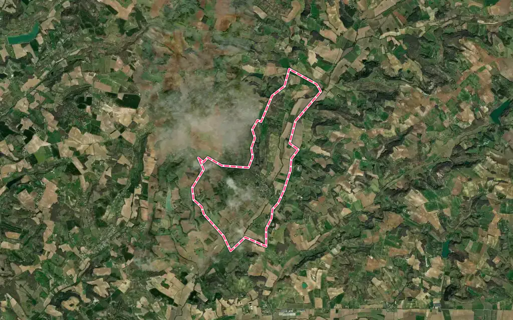 Vue satellite de La Sauvetat-de-Savères avec ses contours administratifs