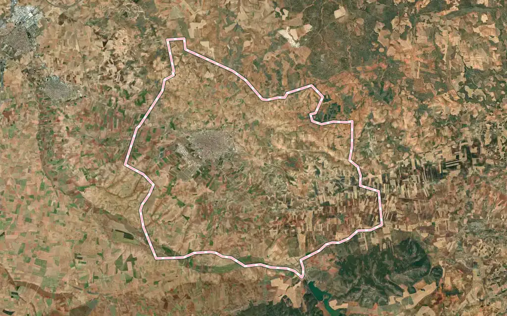 Vista satélite de La Solana con su contorno administrativo
