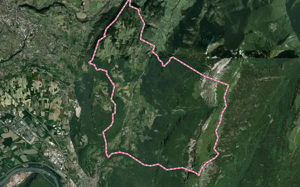 Vue satellite de La Sure en Chartreuse avec ses contours administratifs