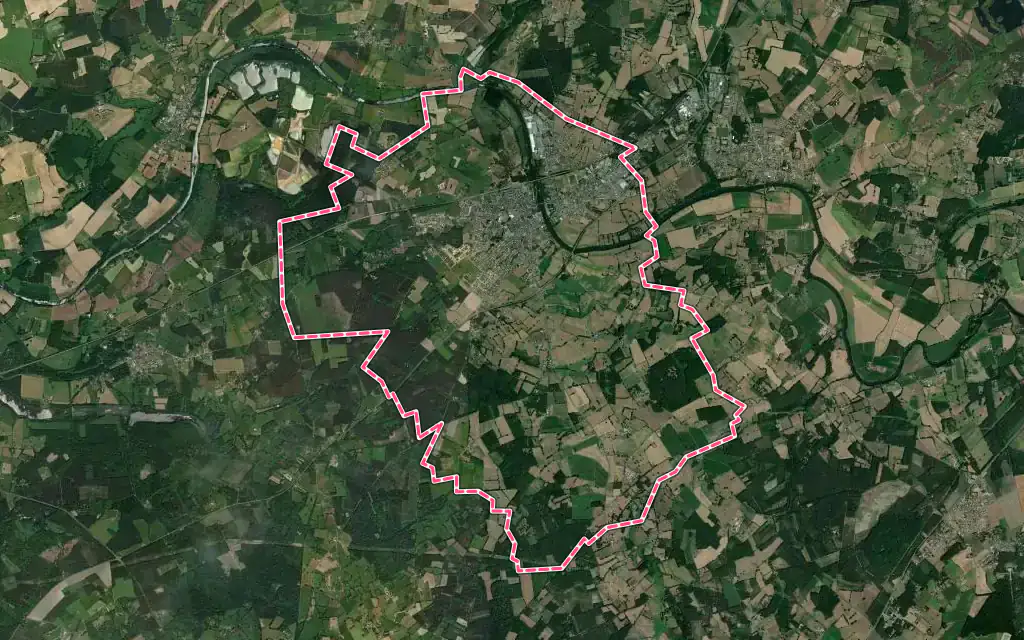 Vue satellite de La Suze-sur-Sarthe avec ses contours administratifs