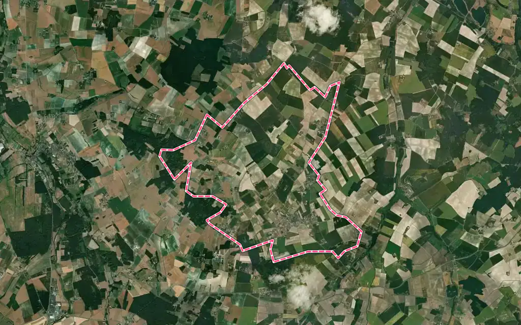 Vue satellite de La Tour-Saint-Gelin avec ses contours administratifs