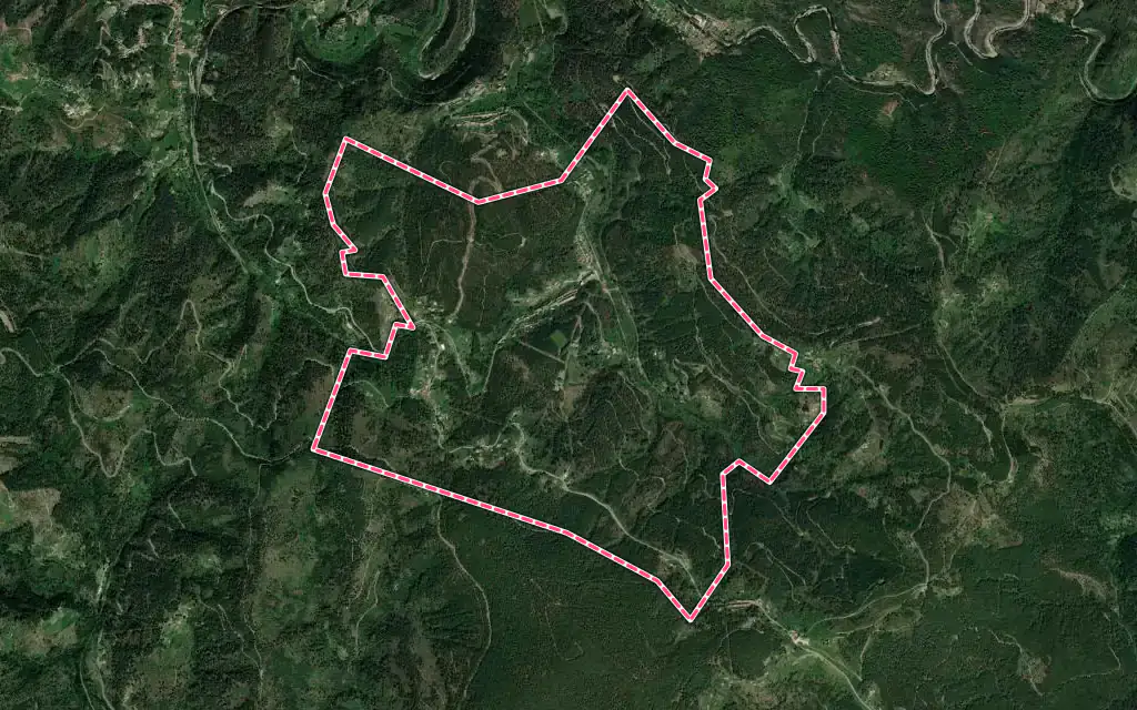 Vue satellite de La Vernarède avec ses contours administratifs