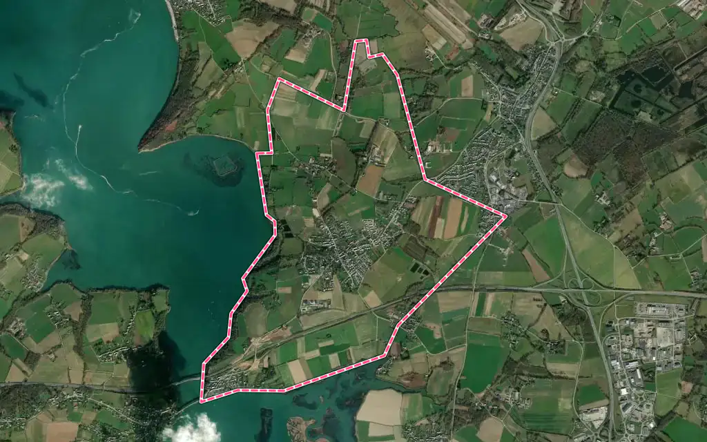 Vue satellite de La Ville-ès-Nonais avec ses contours administratifs