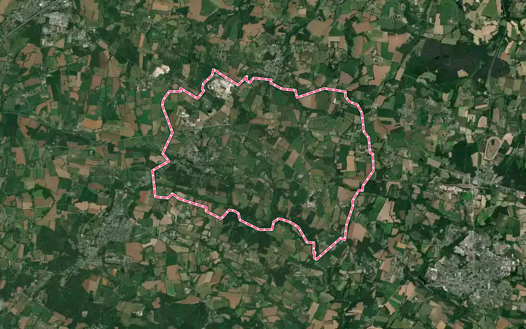 Vue satellite de La Vraie-Croix avec ses contours administratifs