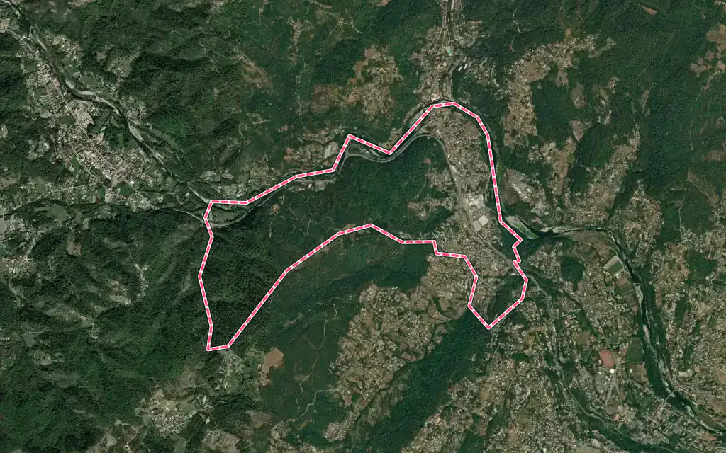 Vue satellite de Labégude avec ses contours administratifs
