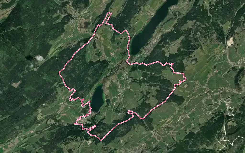 Vue satellite de Labergement-Sainte-Marie avec ses contours administratifs