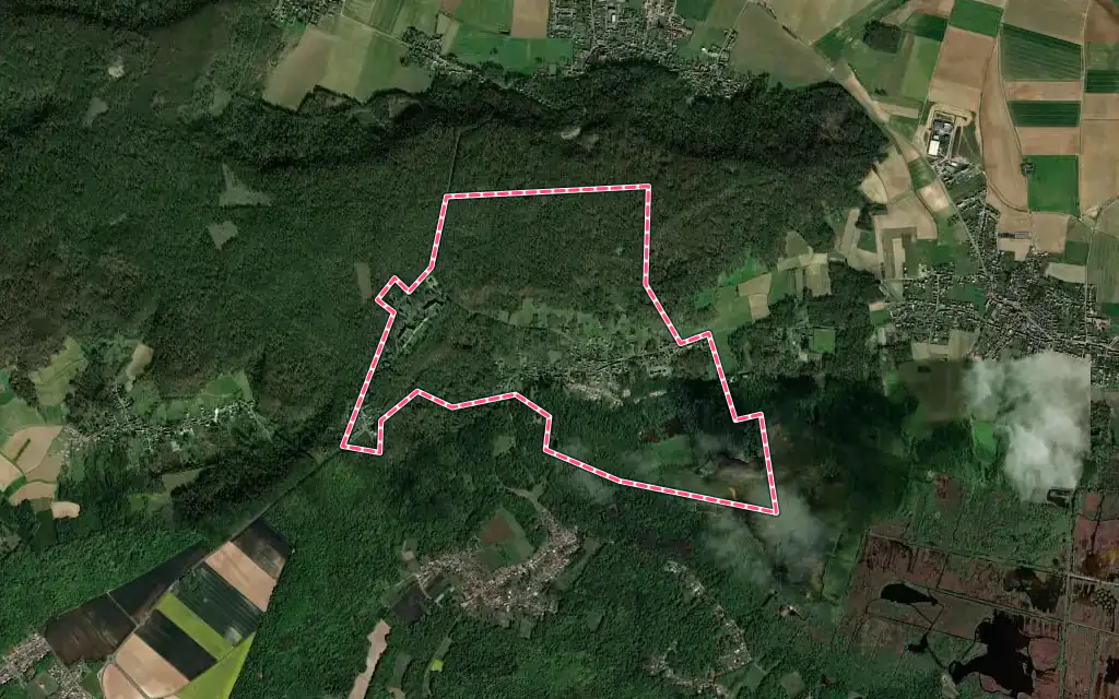 Vue satellite de Labruyère avec ses contours administratifs