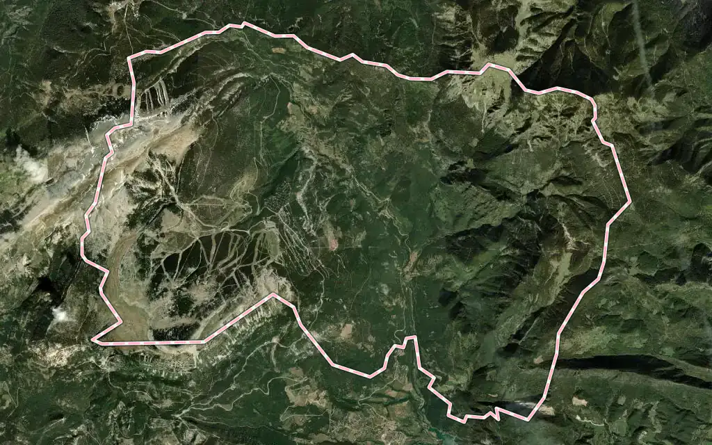 Vista satélite de la Coma i la Pedra con su contorno administrativo