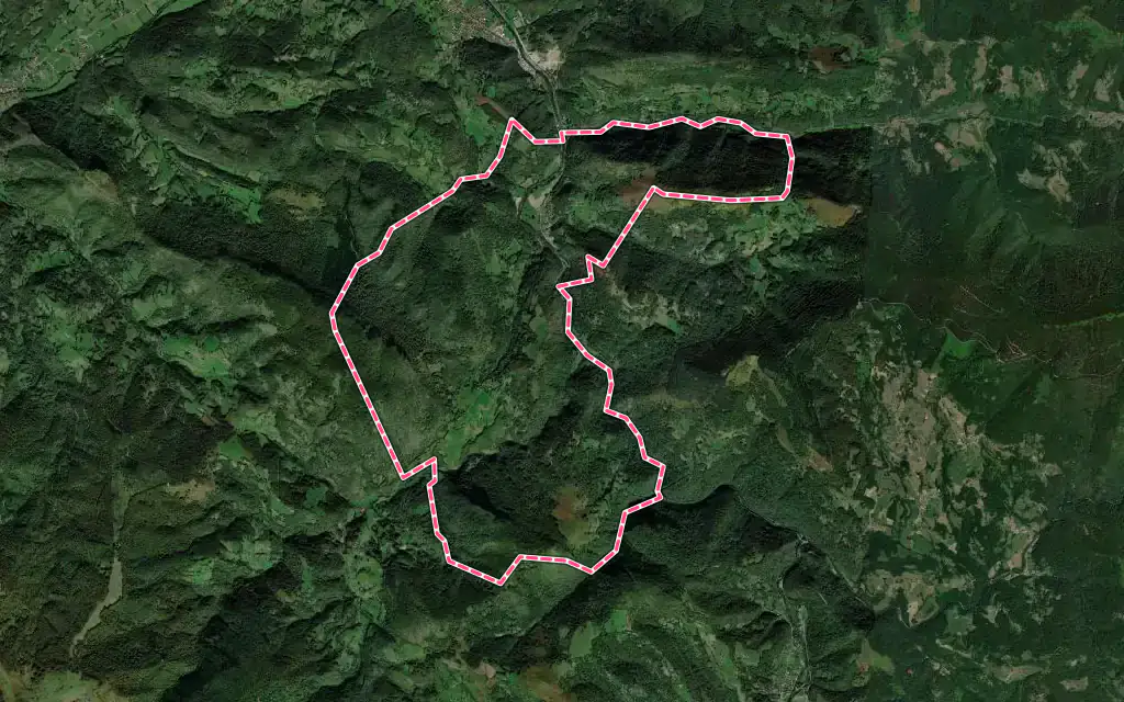 Vue satellite de Lacourt avec ses contours administratifs