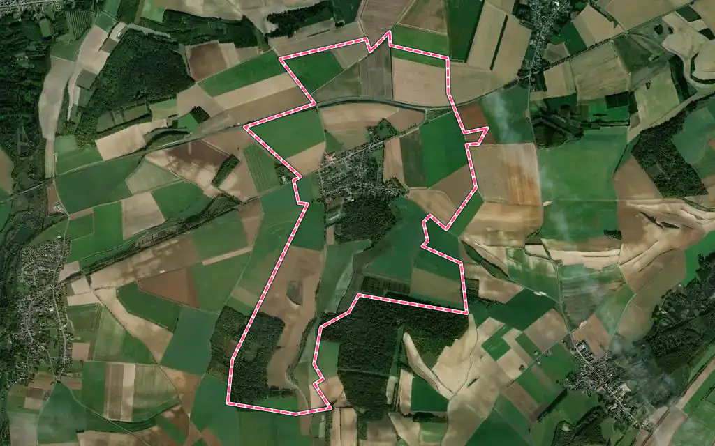 Vue satellite de Lahoussoye avec ses contours administratifs