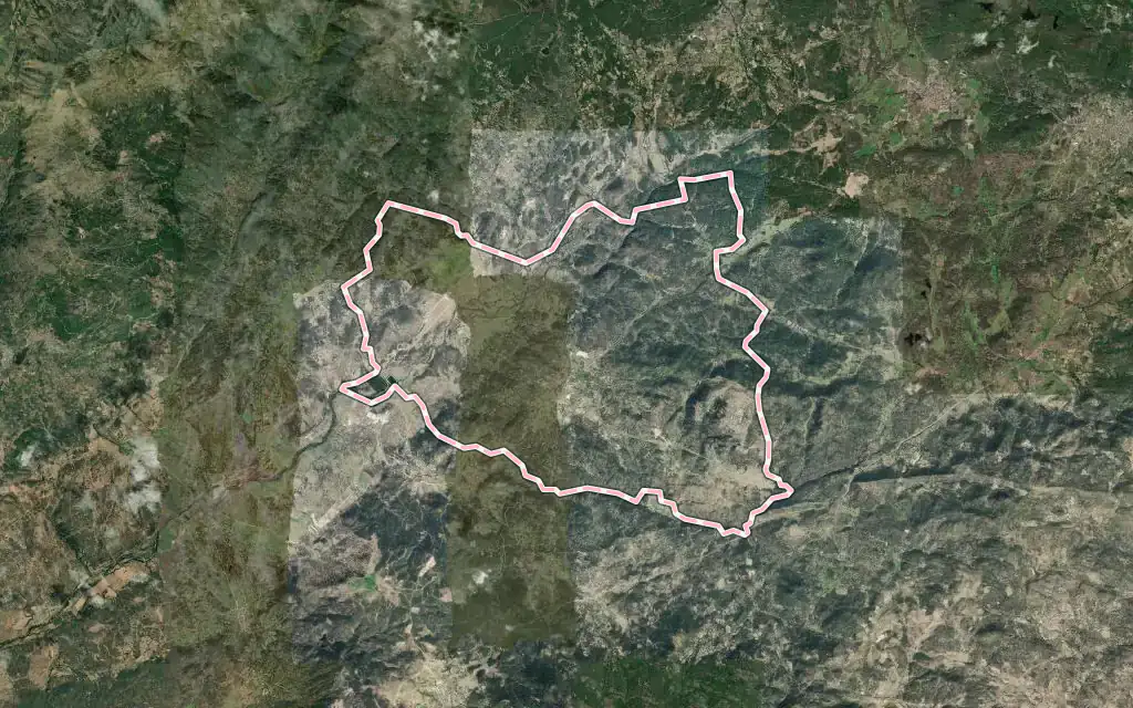 Vista satélite de La Iglesuela del Tiétar con su contorno administrativo