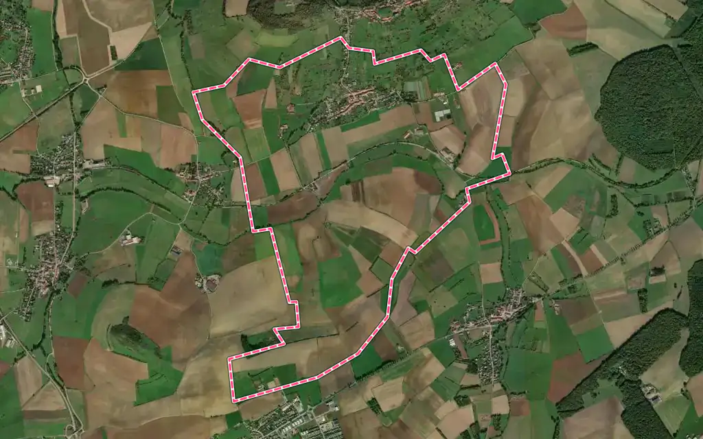 Vue satellite de Laître-sous-Amance avec ses contours administratifs